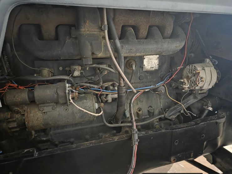 1979-white-2-155-image-29