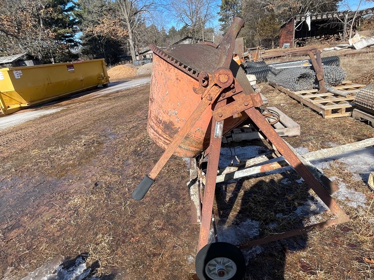 #13083-•-vintage-portable-cement-mixer-image-2