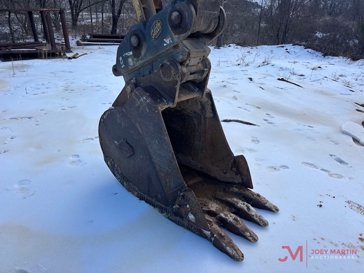 komatsu-pc200-lc-7l-image-16