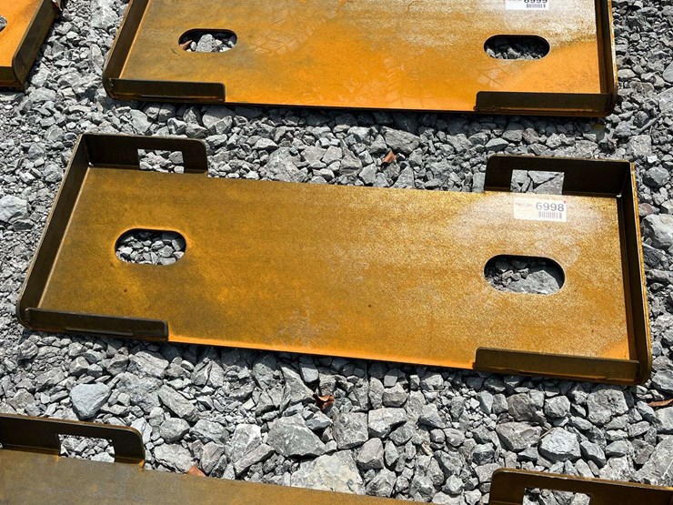 unused-2025-future-ft-s10-mounting-plate-2025-future-attachment-image-2