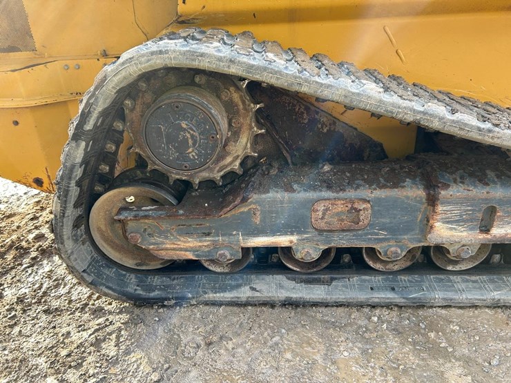 2019-deere-325g-image-12