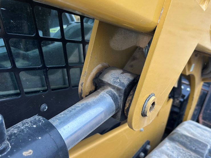 caterpillar-279d-image-15