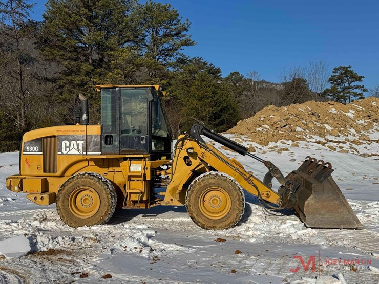 caterpillar-930g-image-2