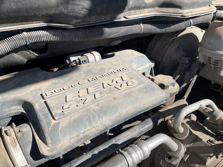 2004-dodge-1500-image-36