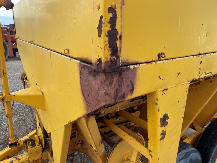 #1663-•-dry-fertilizer-cart-image-7