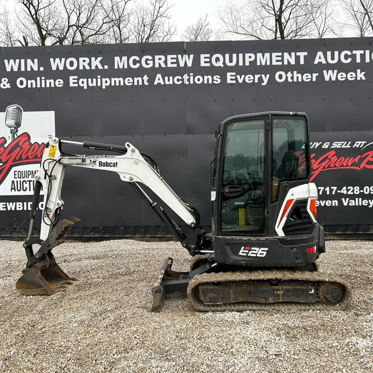 2021 BOBCAT E26