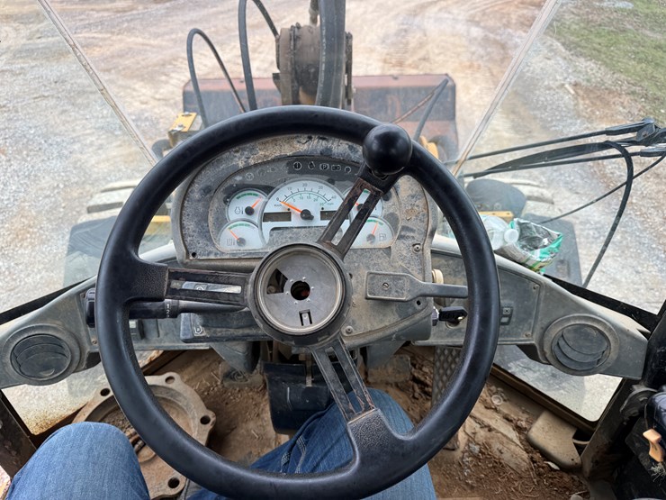 caterpillar-930g-image-73