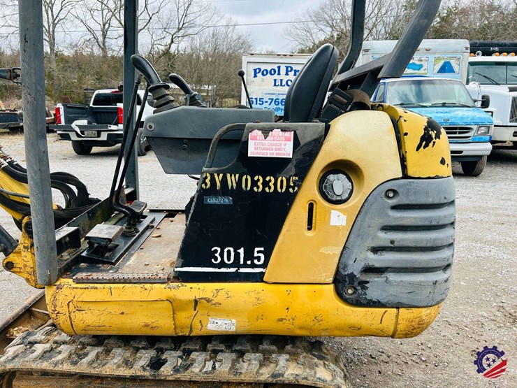 2002-caterpillar-301.5-image-47