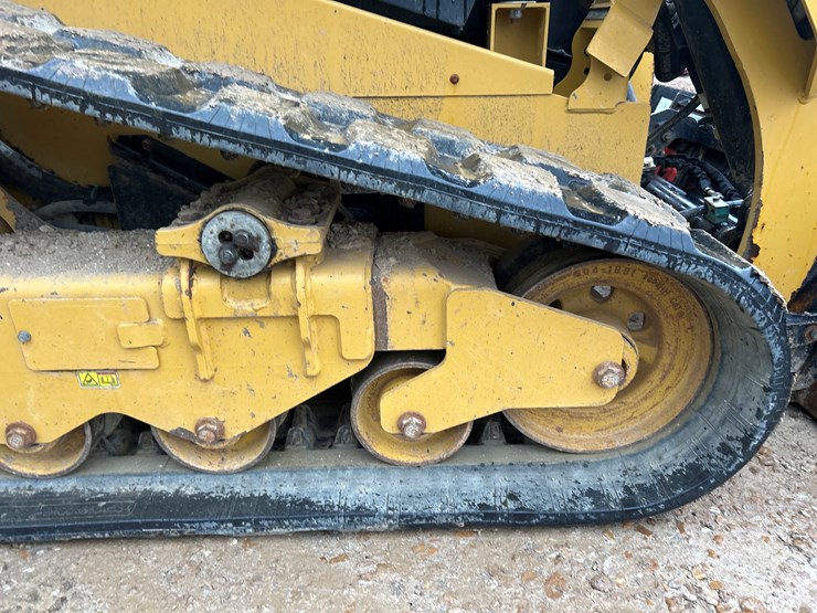 2017-caterpillar-259d-image-38