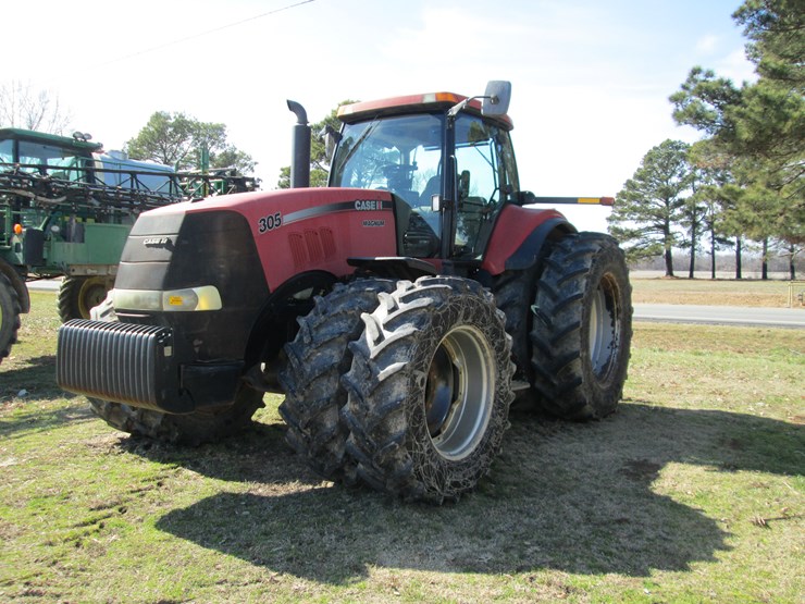 case-ih-magnum-305-image-1