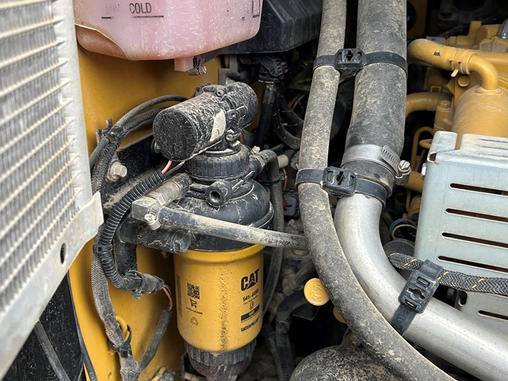 caterpillar-279d-image-24