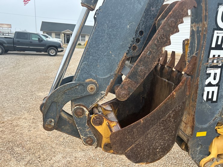 2011-deere-310sj-image-35