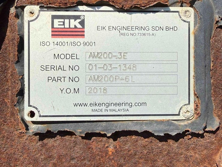 2014-caterpillar-320e-image-15