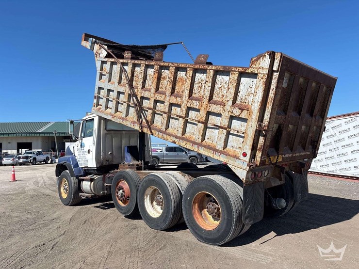 1993-ford-ls9000-image-4