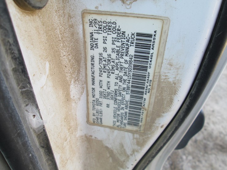 2000-toyota-tundra-image-35