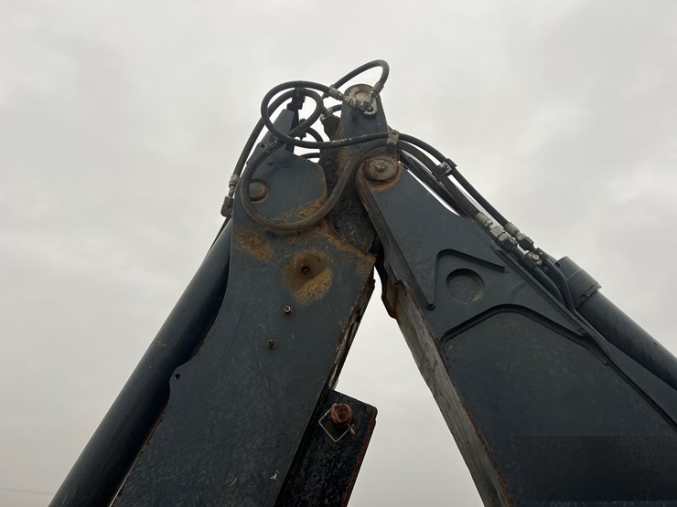 2011-deere-310sj-image-40