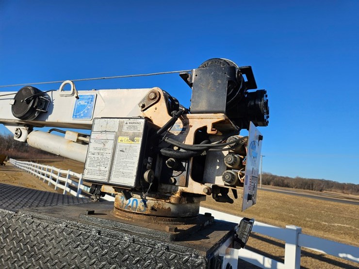 2012-ford-f550-image-27