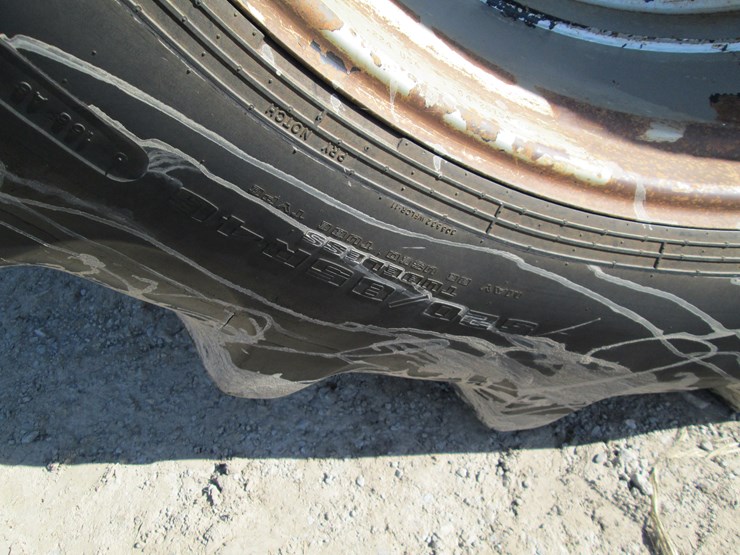 case-ih-magnum-305-image-12