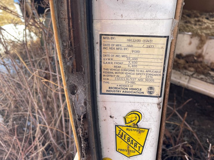 #13021-•-1977-mallard-coach-(no-title)-image-29