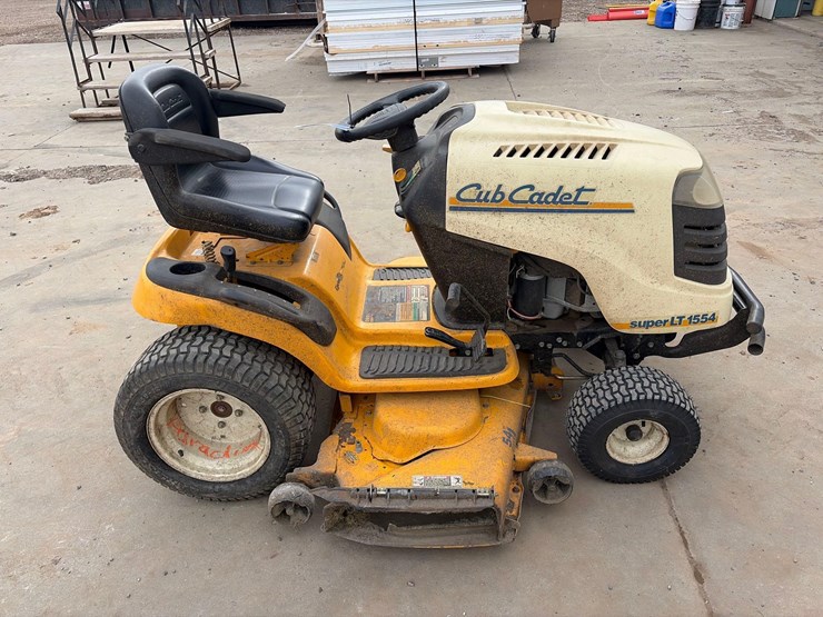 cub-cadet-super-lt-1554-lawn-mower-image-3