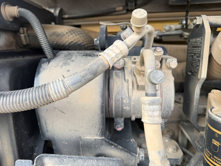 2017-komatsu-pc88mr-10-image-58