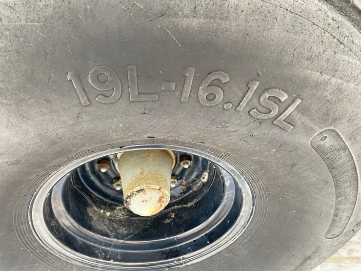 stoltzfus-lime-spreader-image-31