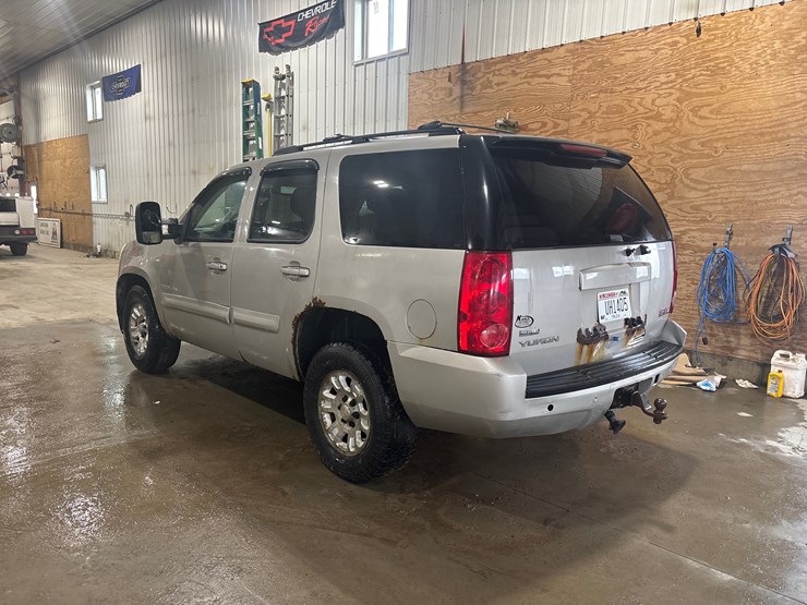 2007-gmc-yukon-image-3