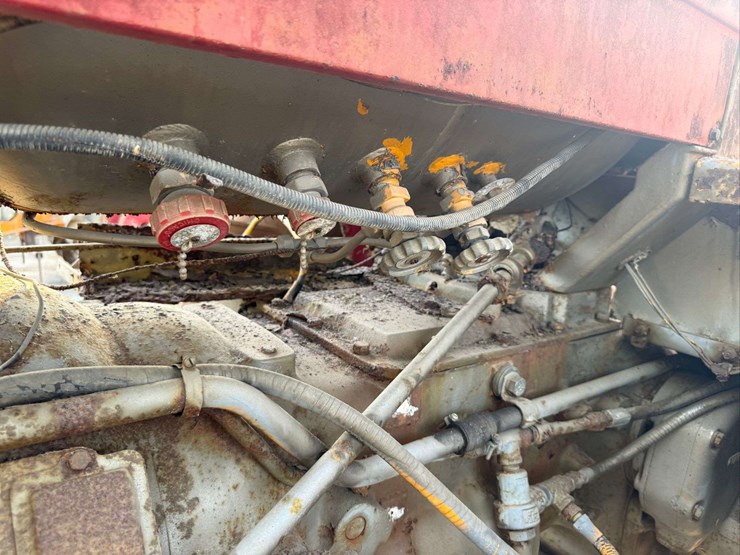 massey-ferguson-98-image-31