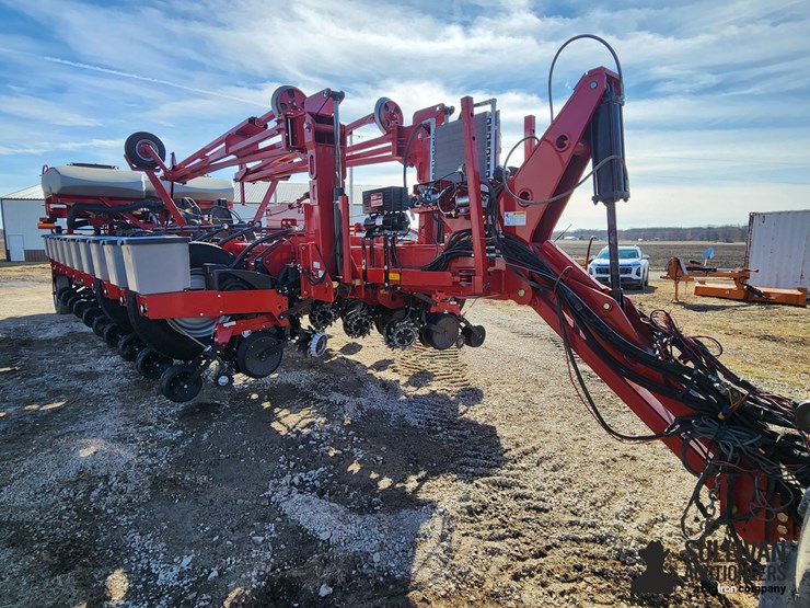 2013-case-ih-1250-image-3