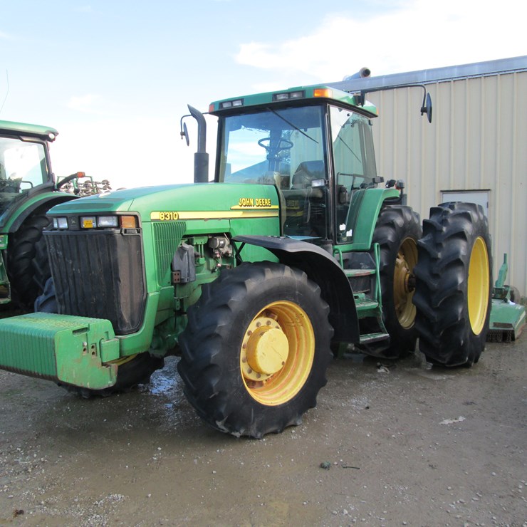 JOHN DEERE 8310