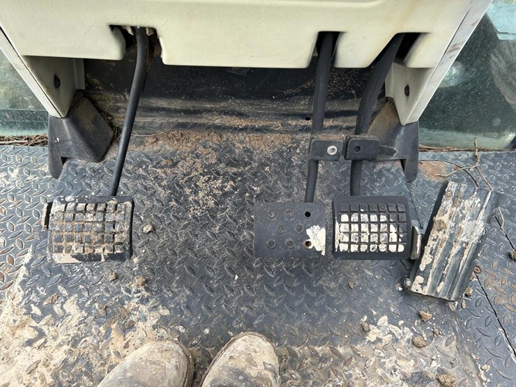 massey-ferguson-5460-image-26