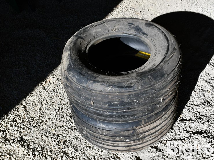 firestone-12.5l-15-tires-image-3