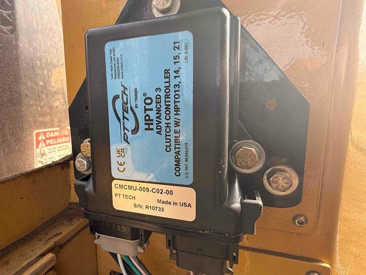 2010-caterpillar-325-image-22