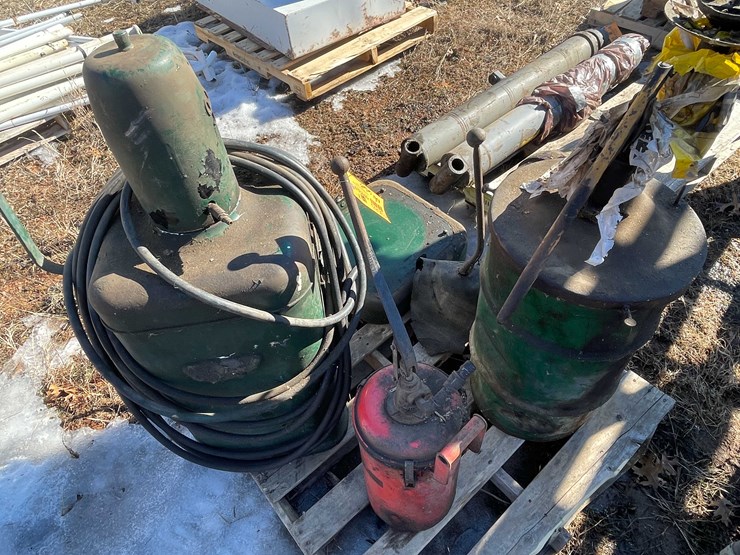 #13085-•-pallet-contents-image-5