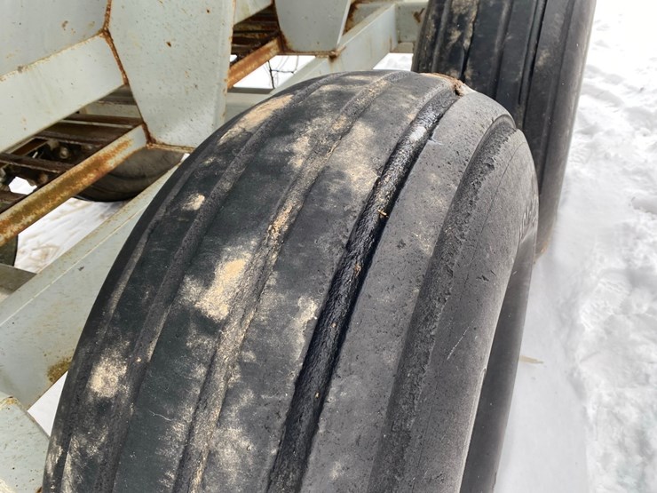 stoltzfus-lime-spreader-image-30