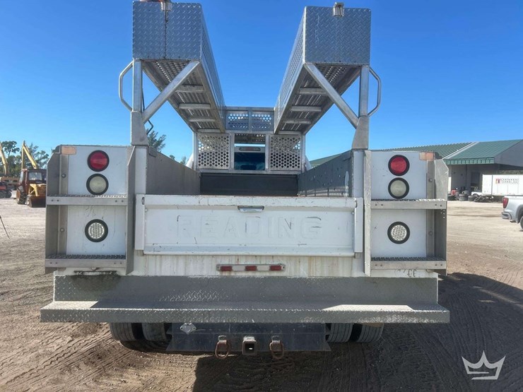 2013-ford-f450-image-17