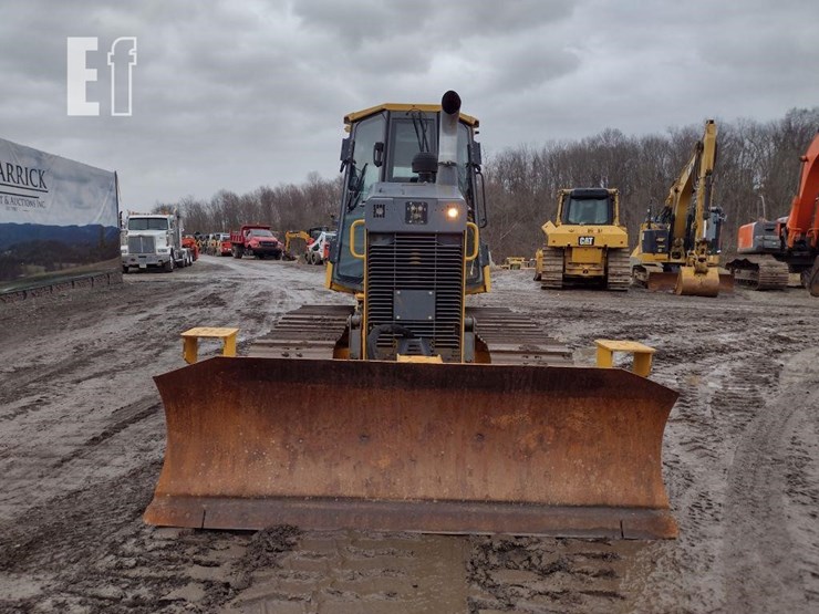 2015-deere-650k-lgp-image-2