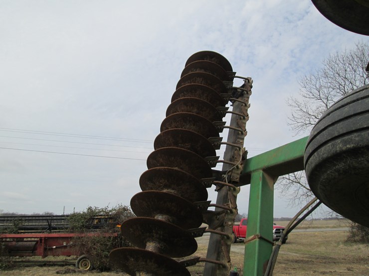 john-deere-637-image-11