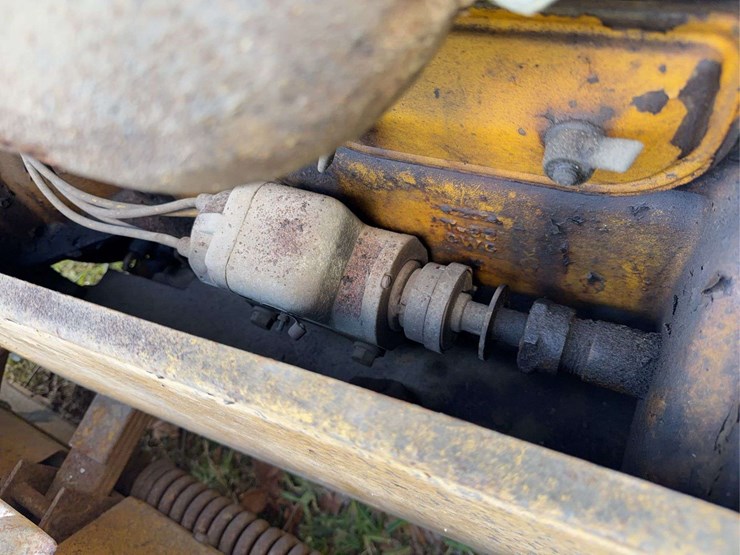 caterpillar-ten-gas-crawler-image-20