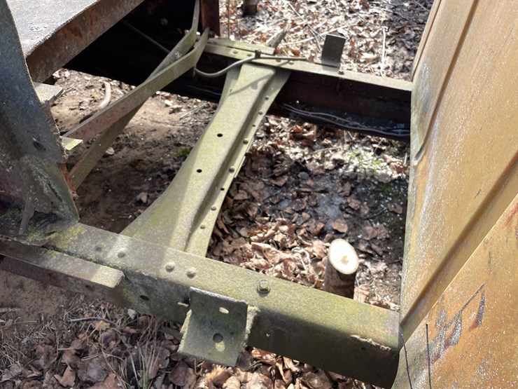 #13026-•-(1)-vintage-truck-and-(2)-vintage-cars-(no-title)-image-28