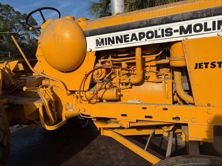 minneapolis-moline-jet-star-3-image-12