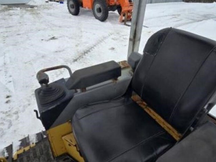 1998-komatsu-d21a-image-16