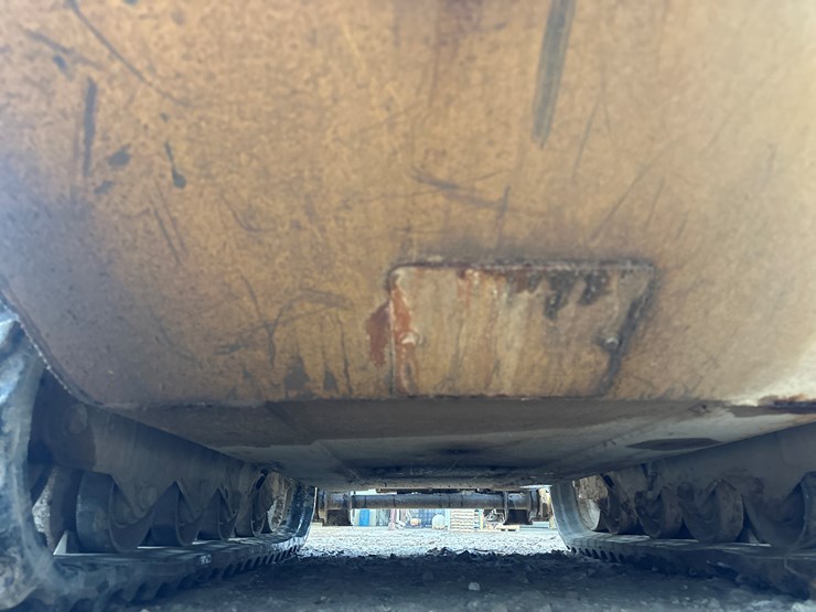 2017-caterpillar-259d-image-30