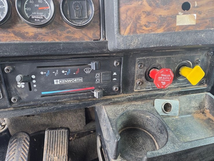 kenworth-t800-image-63