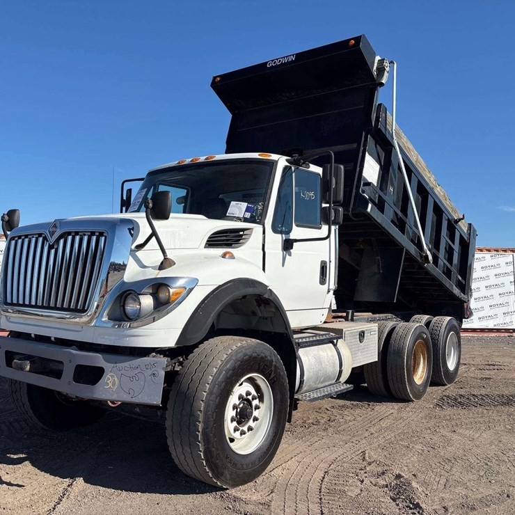 2016 INTERNATIONAL WORKSTAR 7500