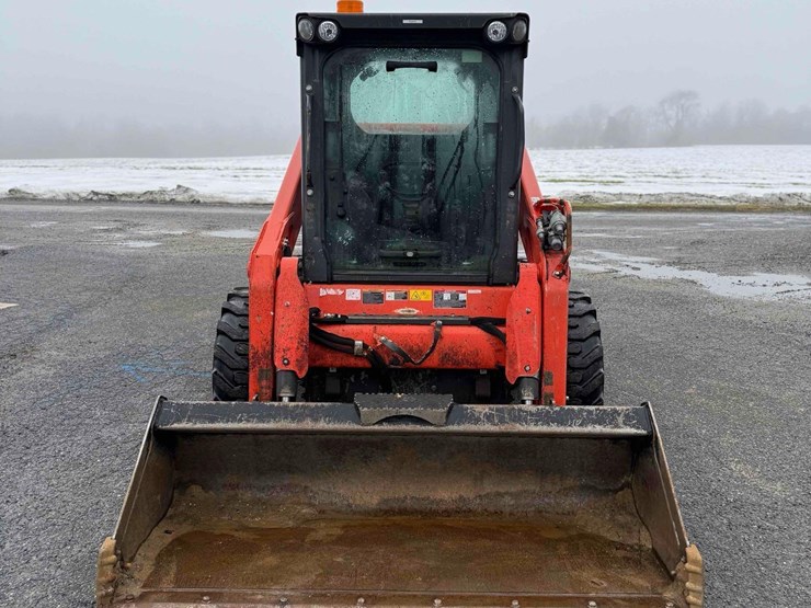 2022-kubota-ssv75-image-2