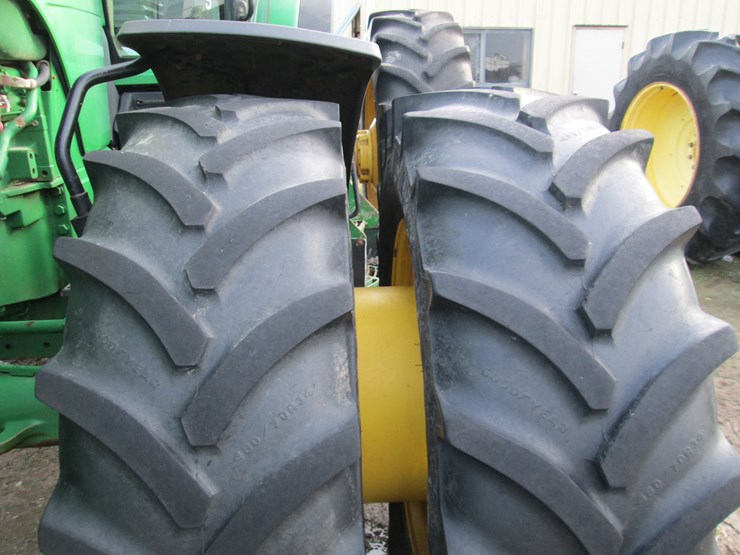 john-deere-8235r-image-19