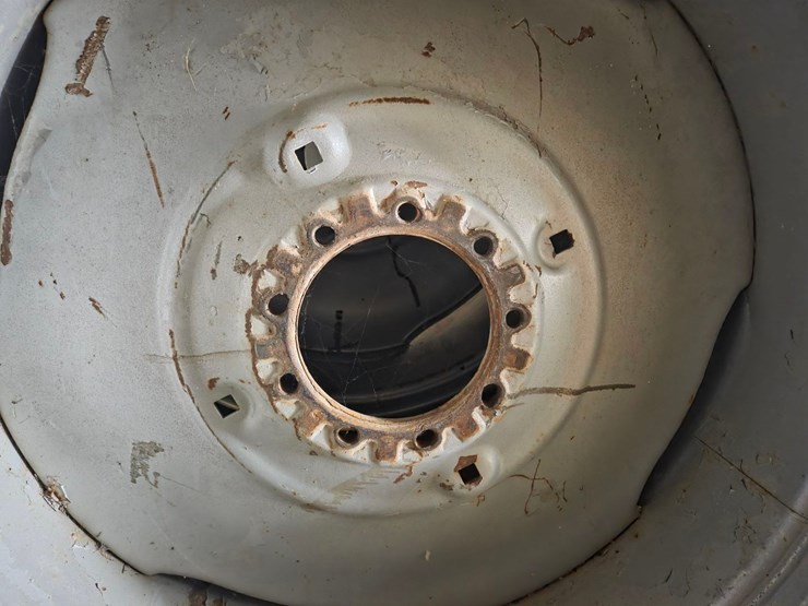 1979-white-2-155-image-66