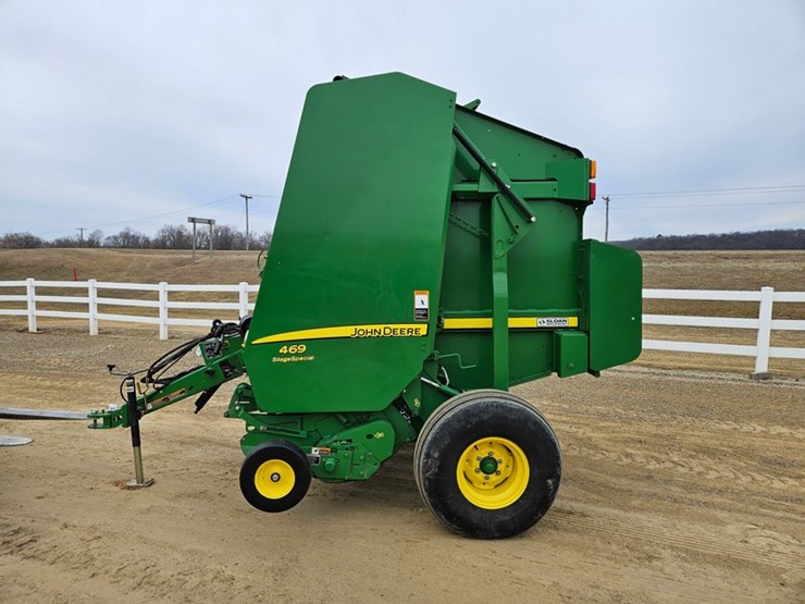 john-deere-469-image-2