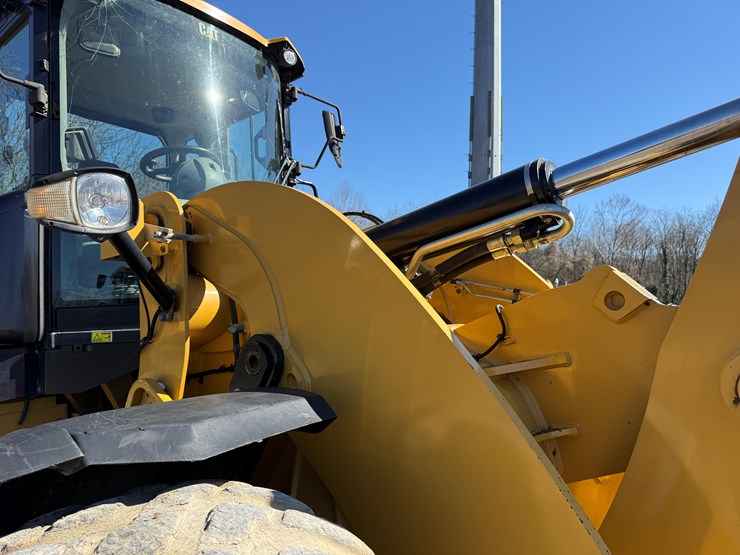 2016-caterpillar-938m-image-17